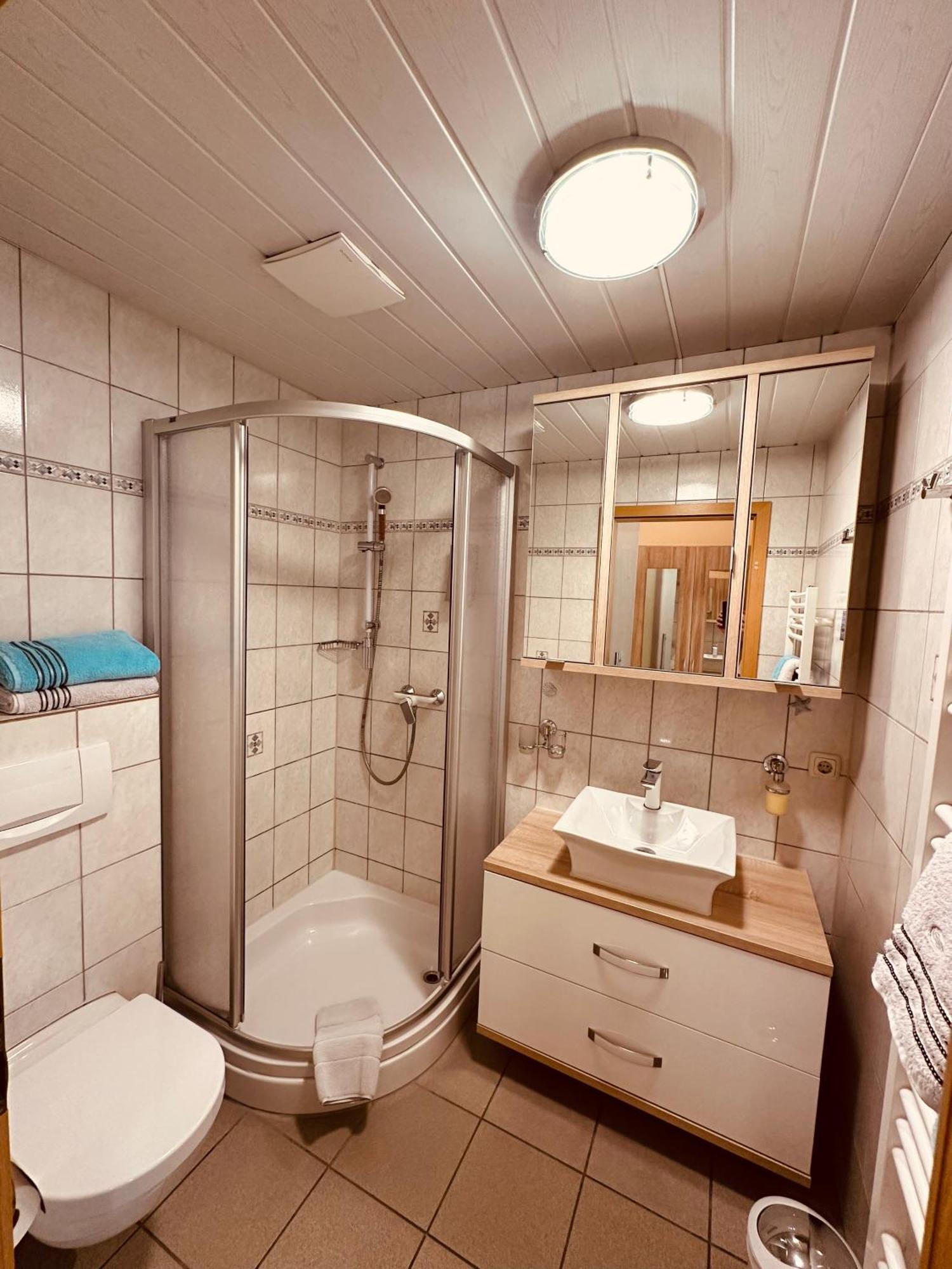 אסנס Hotel Drostenhof Garni מראה חיצוני תמונה